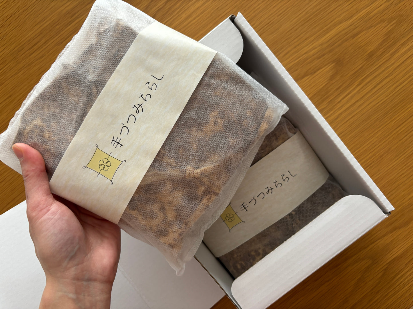 手づつみちらし