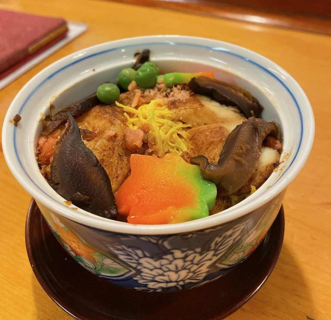 冬のごちそう、温かいお寿司「蒸し寿司」